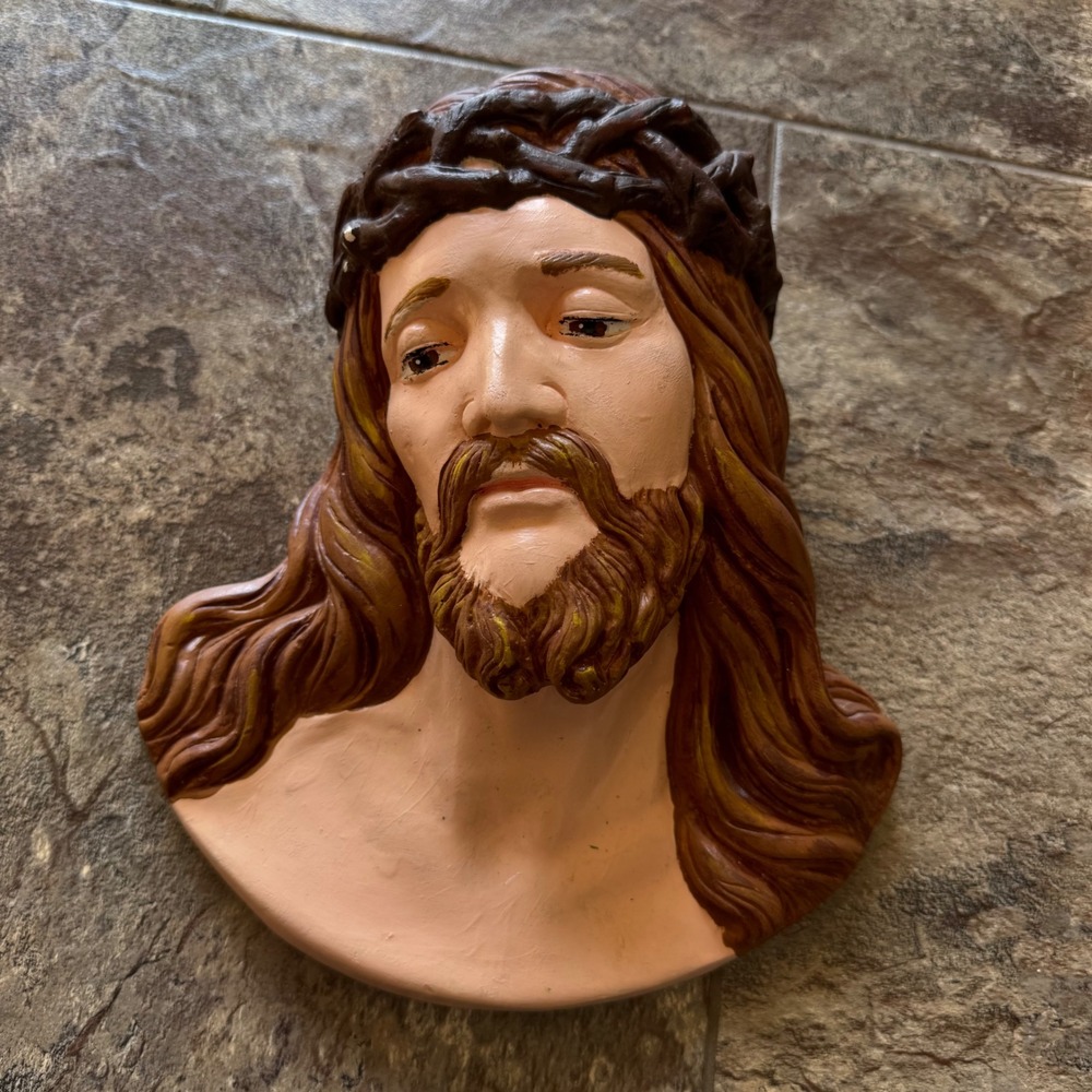Vintage Religious Jesus Christ Crown of Thorns‎ Wall Plaque Bust Sculpture Art